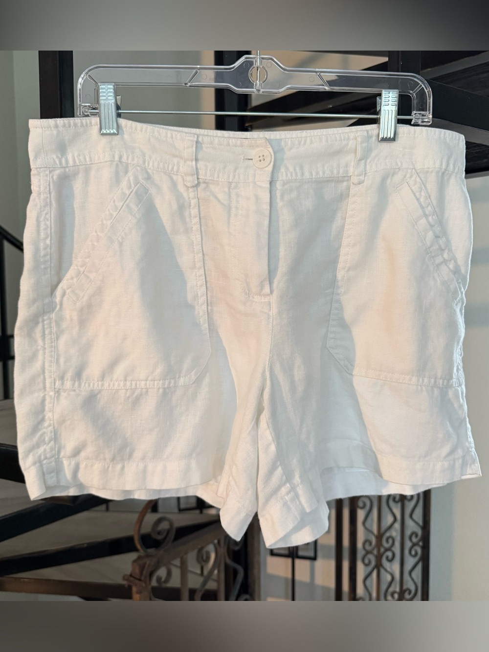 Tommy Bahama White Women’s Linen Shorts